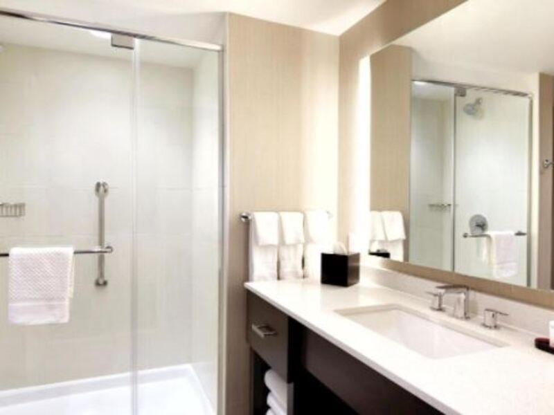 Embassy Downtown/medical Center 4*