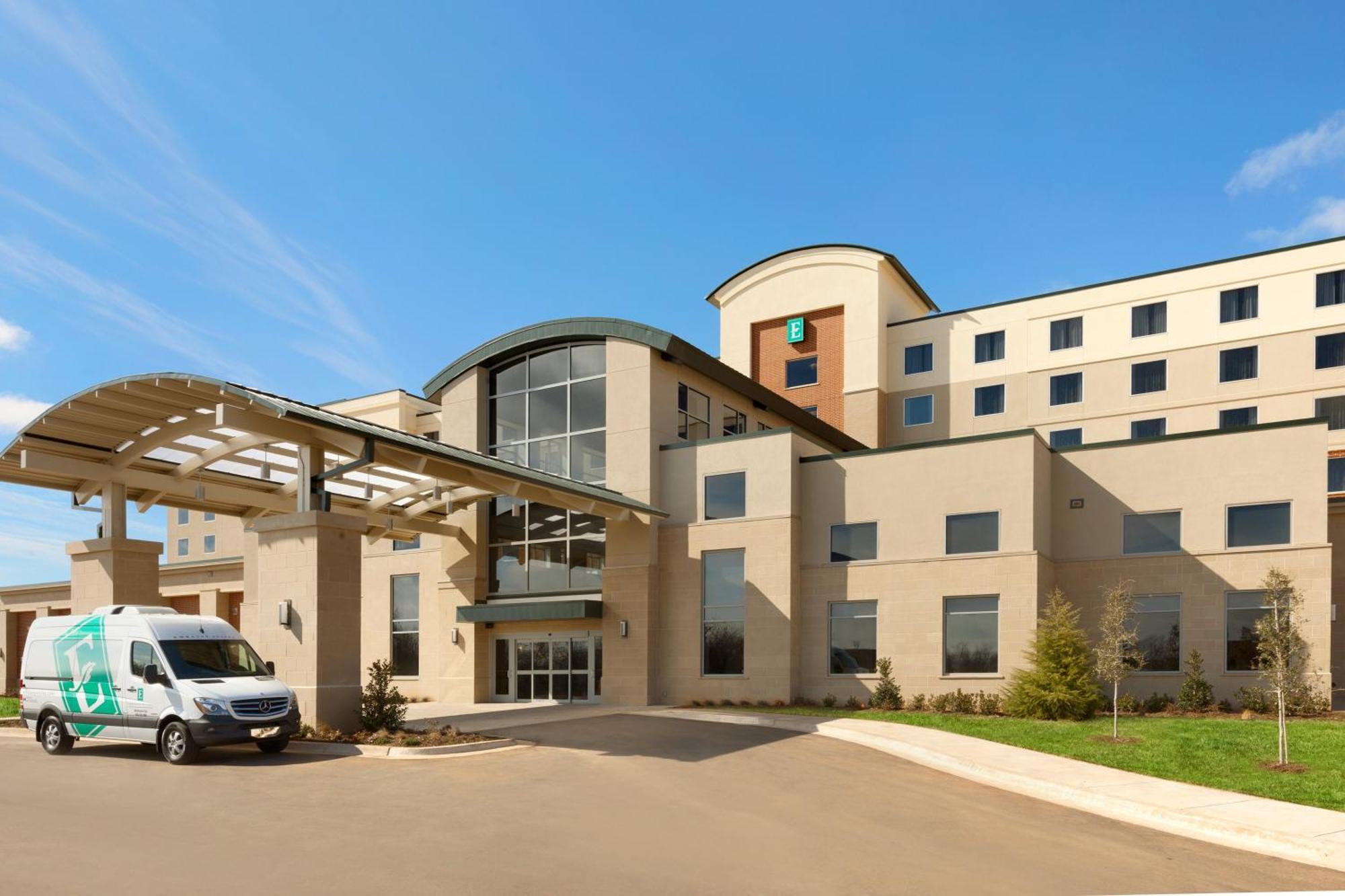Embassy Downtown/medical Center 4*