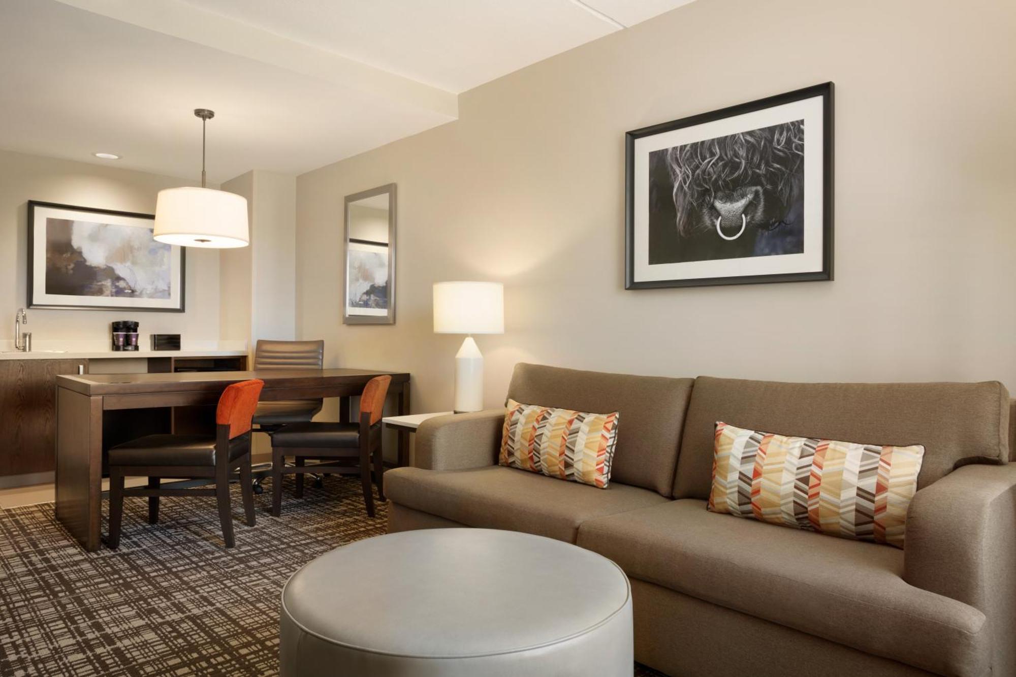 Embassy Downtown/medical Center 4*