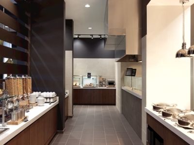 Hotel Embassy Downtown/medical Center 4*