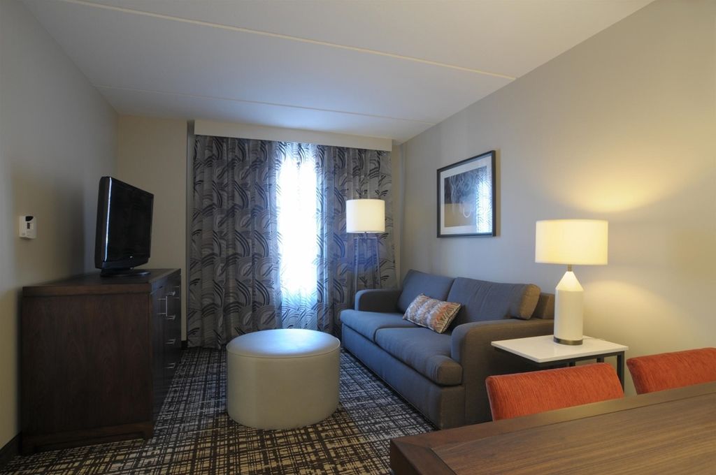 Hotel Embassy Downtown/medical Center 4*
