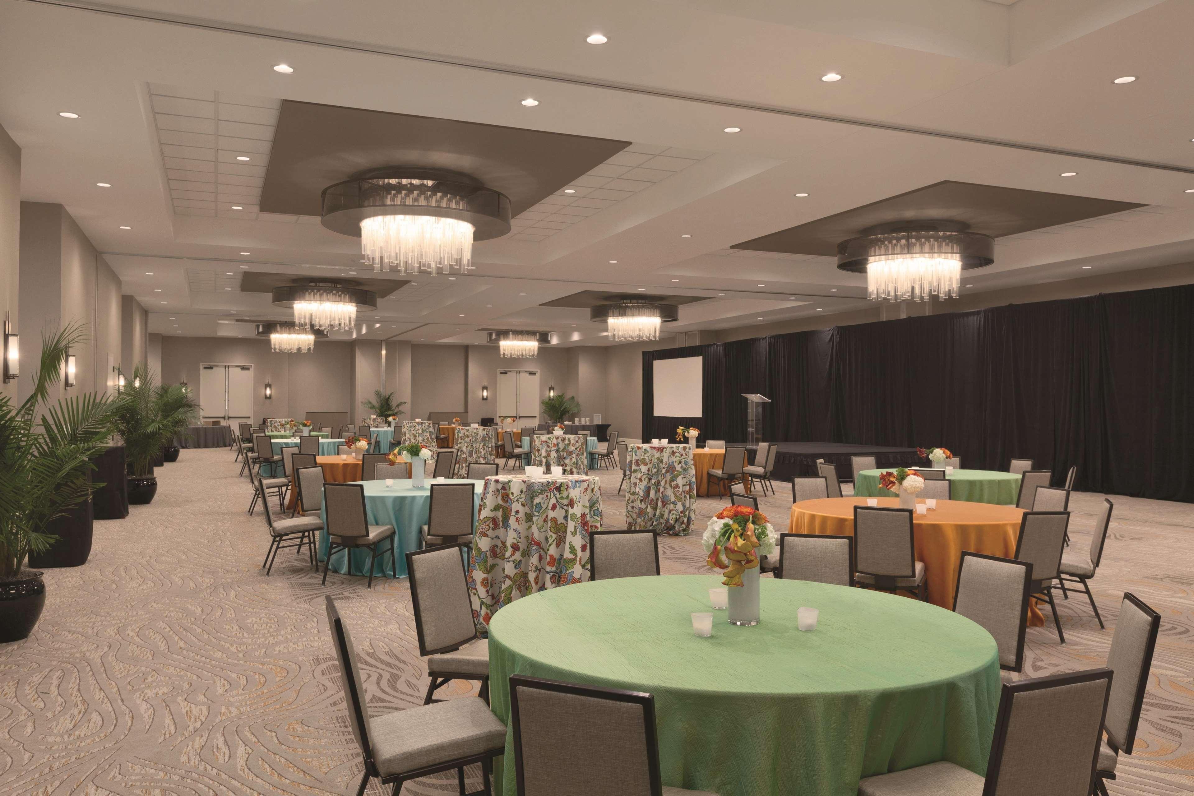 Embassy Downtown/medical Center 4*