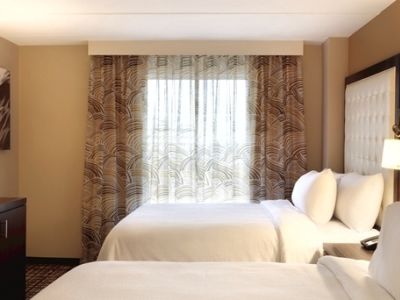 Hotel Embassy Downtown/medical Center 4*